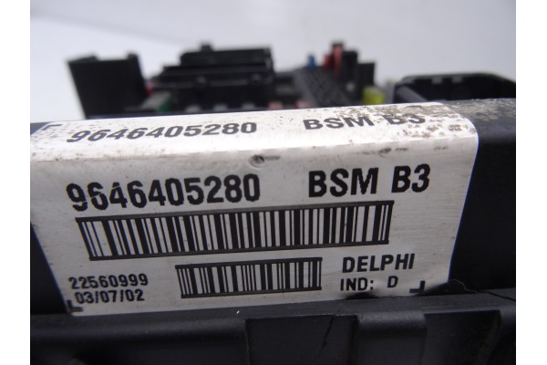 9646405280 CAJA RELES / FUSIBLES PEUGEOT 307 BREAK / SW (S1)(04.2002)