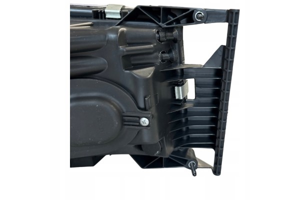 Headlights Scania 4R H7 left right plugs with beam complete new model Type of low beam headlights traditional halogen
