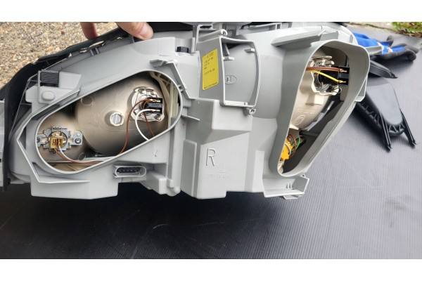 Headlight Lamp Front RIGHT Mercedes S Class S class W220 98 02 NEW Catalog number of the original A2208200661 2208200661 A220826
