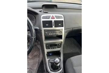 PEUGEOT 307 BERLINA (S2) X-Line