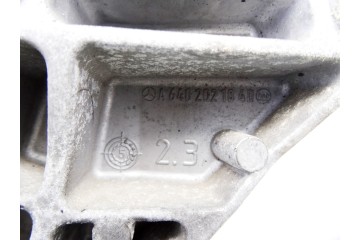 A6402021040 SOPORTE ALTERNADOR MERCEDES-BENZ CLASE B (BM 245) 200 CDI (245.208) 2008 A6402021040 210009 MERCEDES-BENZ - 1