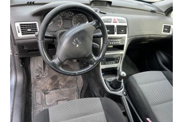 PEUGEOT 307 BERLINA (S2) X-Line