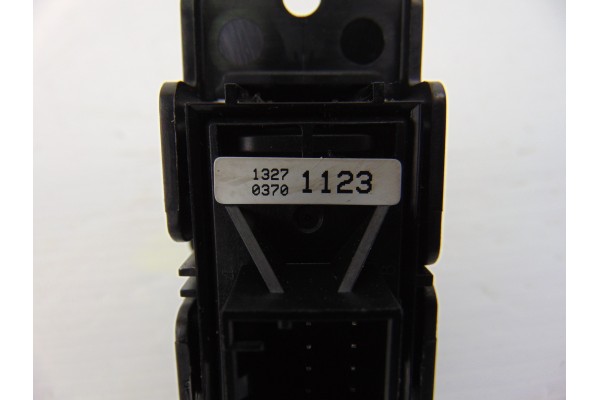 Interruptor, Opel Insignia Berlina Cosmo 2010, 13271123