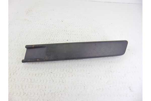 Molduras delanteras, Volkswagen Passat Berlina (3C2) Sportline 2005, 3C0807645
