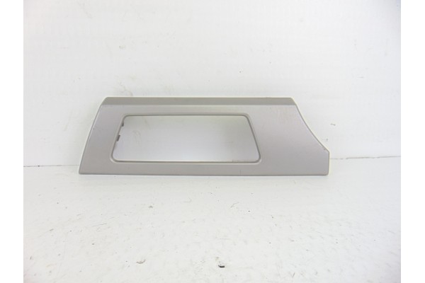 Molduras delanteras, Bmw Serie 3 Touring (E91) 320d 2006, 7132847