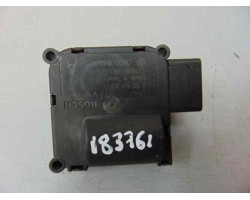 Motor apertura trampillas climatizador, Audi A6 Berlina (4F2) 2.7 Tdi, 4F0820511A