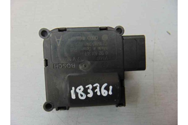 Motor apertura trampillas climatizador, Audi A6 Berlina (4F2) 2.7 Tdi, 4F0820511A