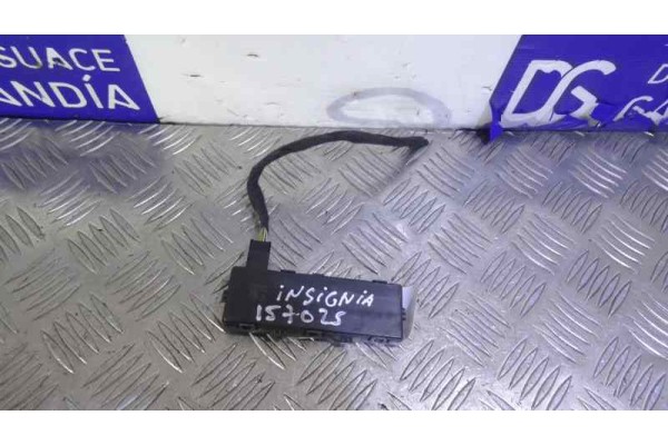 Centralita cierre, Opel Insignia Berlina Edition 2010, 13503204
