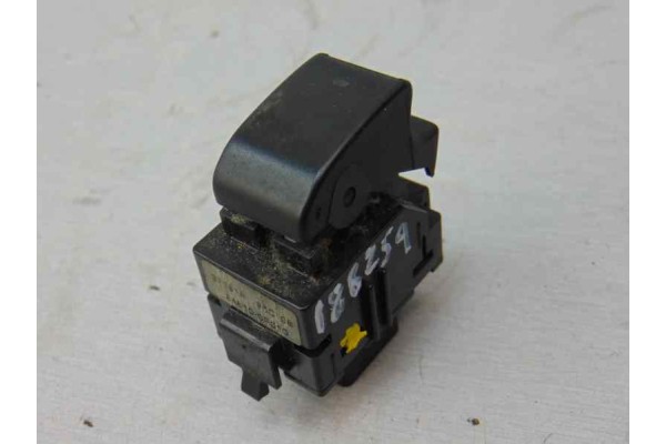 Mando elevalunas delantero derecho, Toyota Corolla Verso (R1) 2.2 D-4D Luna 2008