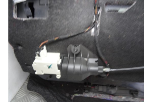 4F1857035CH GUANTERA AUDI A6 ALLROAD QUATTRO (4FH) 2.7 TDI  Quattro 2008 4F1857035CH 210235 AUDI - 4