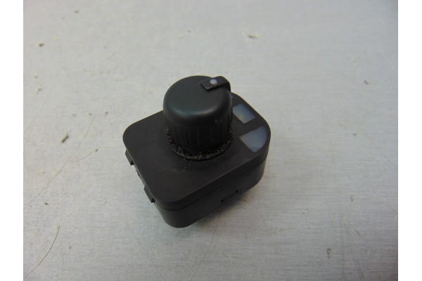 Mando retrovisor, Audi A3 Sportback (8PA) 1.9 TDI Attraction 2009
