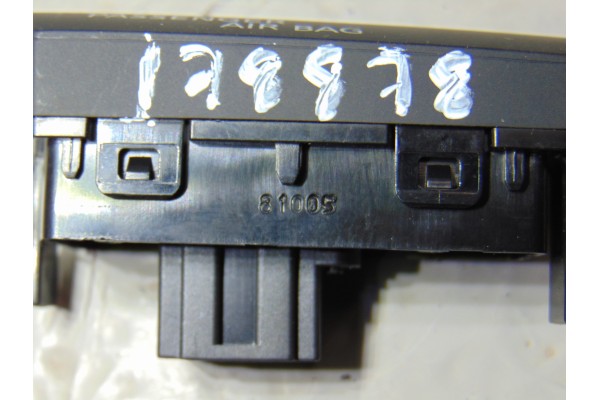 Interruptor, Nissan Micra (K14) Acenta 2019, 81005