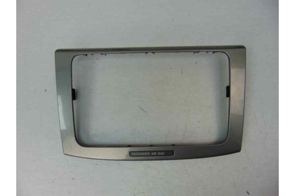 Moldura, Volkswagen Passat Berlina (3C2) Advance, 3C0858069
