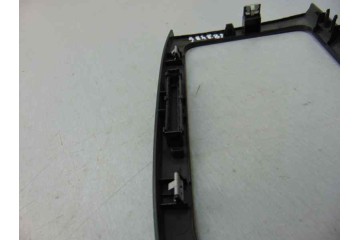 Moldura, Volkswagen Passat Berlina (3C2) Advance, 3C0858069