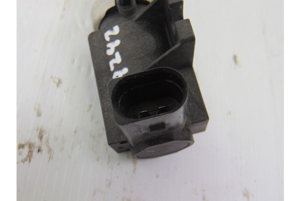 Valvula aire adicional, Volkswagen Touareg (7LA) Tdi V6 2004, 1J0906627C