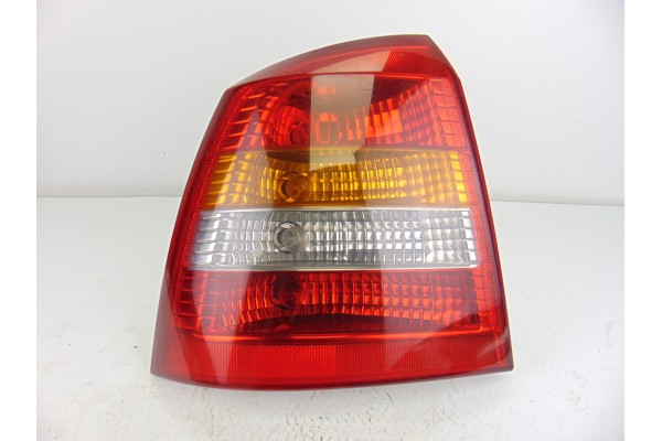 Piloto trasero izquierdo, Opel Astra G Berlina Club 2000