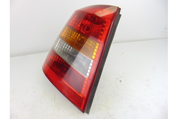 Piloto trasero izquierdo, Opel Astra G Berlina Club 2000