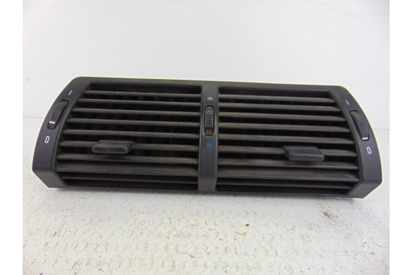Rejilla aireadora, Bmw Serie X5 (E53) 3.0d 2002, 8402221