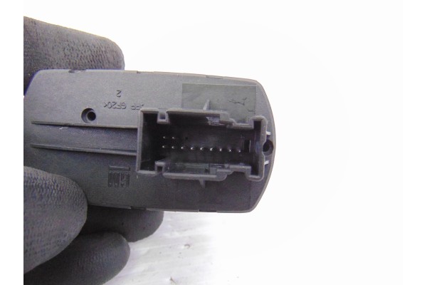 Mando elevalunas delantero izquierdo, Opel Corsa D Sport 2010, 13258521