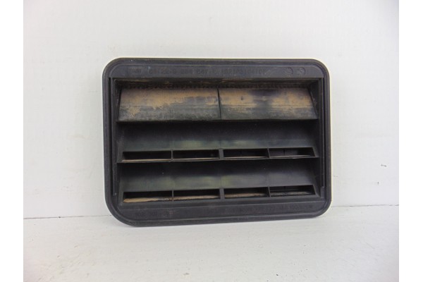 Molduras traseras, Bmw Serie 3 Berlina (F30) 328i 2012, 9284647
