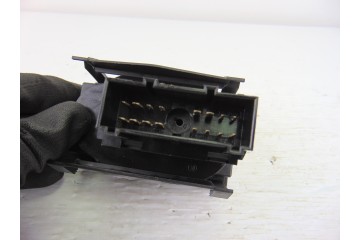 Mando luces, Ford Focus Berlina (CB4) Trend 2009