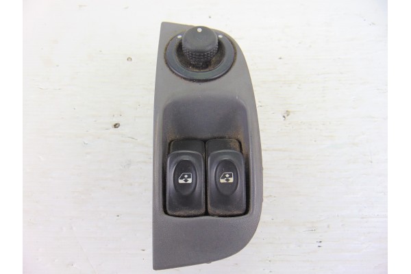 Mando elevalunas delantero izquierdo, Renault Megane I Fase 2 Berlina (BA0) 1.6 16 V Rt (BA04) 2000