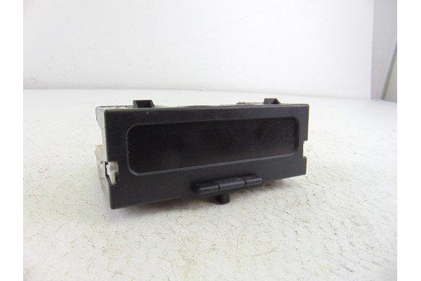 Pantalla multifuncion, Renault Megane Ii Classic Berlina Confort Authentique 2005, 8200107839B