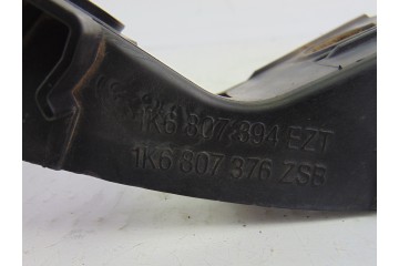 Molduras traseras, Volkswagen Golf V (1K1)(10.2003) Highline 2005, 1K6807376