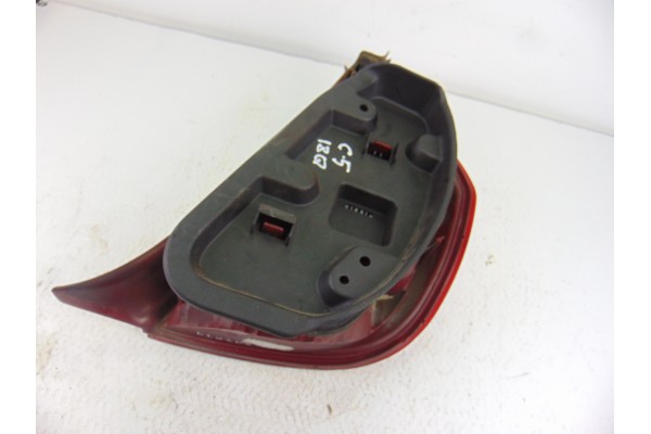 Piloto trasero izquierdo, Citroen C5 Berlina 2.0 HDi SX 2002