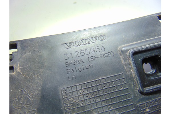 Molduras traseras, Volvo C30 1.6 D 2008, 31265954