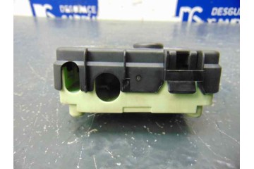 Caja reles / fusibles, Bmw Serie X3 (E83) 3.0d 2004, 8387547