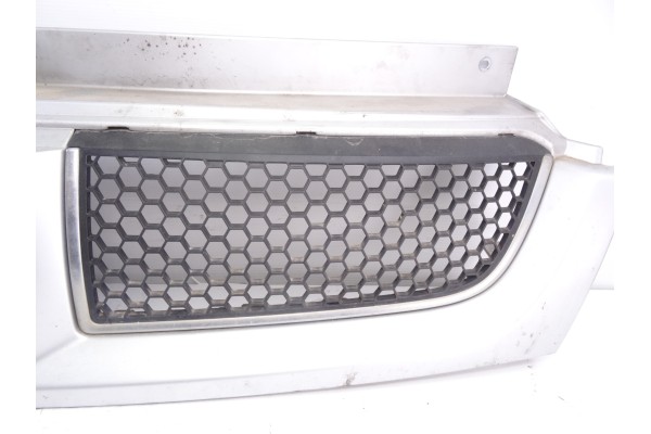  REJILLA DELANTERA RENAULT TRAFIC II COMBI 9 - plazas  (L2H1)  acristalado, Combi largo 2002 210845 RENAULT - 1