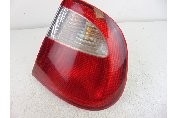 Piloto trasero derecho, Seat Cordoba Berlina (6K2) Stella 2001