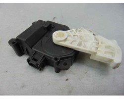 Motor apertura trampillas climatizador, Toyota RAV4 (A3) Sol 2008, 063800-0181