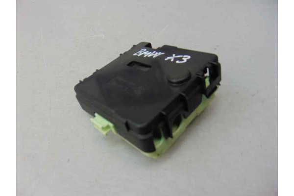 Caja reles / fusibles, Bmw Serie X3 (E83) 2.0d 2007, 8387547