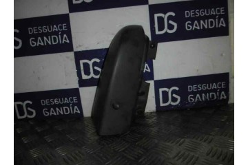 Molduras traseras, Nissan Primastar (X83) Combi, 9 plazas, batalla corta 2004