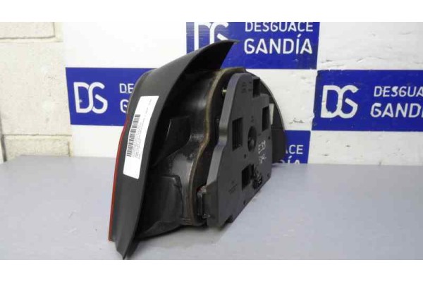 Piloto trasero izquierdo, Bmw Serie 5 Berlina (E39) 520i 2001