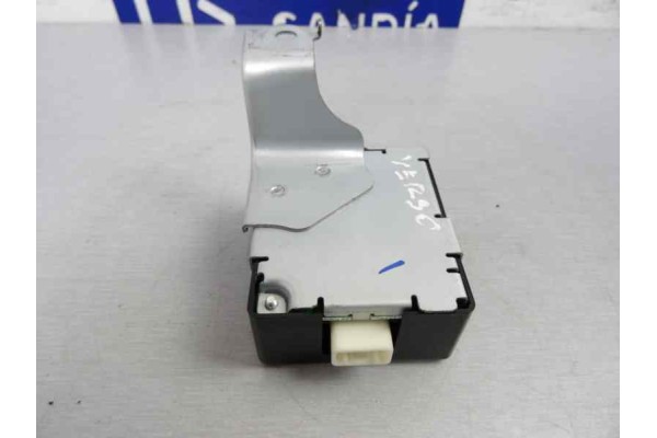 Centralita cierre, Toyota Corolla Verso (R1) 2,2 D-4D Sport 2007, 89741-0F010