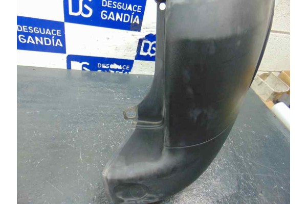 Puntera paragolpes trasera derecha, Fiat I Doblò Cargo 1.3 JTD SX Furgón 2009, 735388443