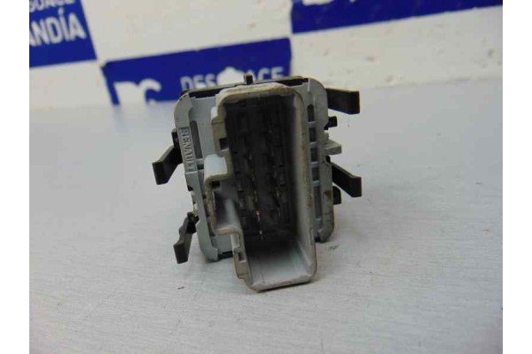 Mando elevalunas delantero izquierdo, Renault Megane Ii Berlina 3P Confort Authentique 2006
