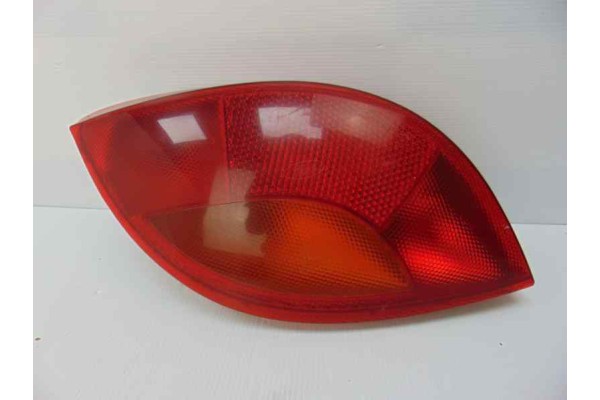 Piloto trasero izquierdo, Ford Ka (Ccq) Básico 2002