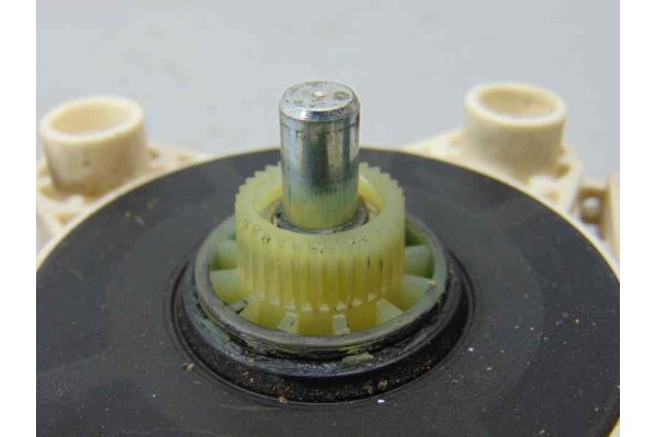 Motor elevalunas trasero derecho, A2118202442