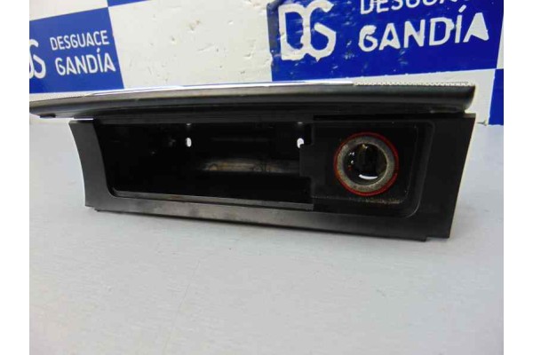 Cenicero, Volkswagen Passat Berlina (3C2) Advance, 3C0863284