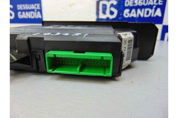 Mando elevalunas delantero derecho, Volvo S80 Berlina D5 2004, 30732817