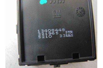 Mando elevalunas delantero derecho, Opel Astra K Berlina 5P Dynamic Start/Stop 2015, 13408448