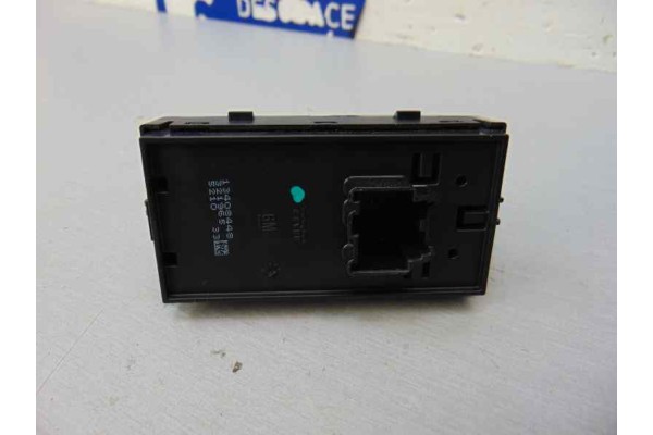 Mando elevalunas delantero derecho, Opel Astra K Berlina 5P Dynamic Start/Stop 2015, 13408448