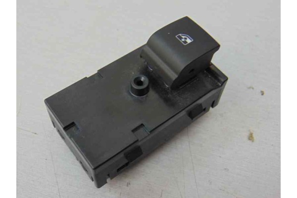 Mando elevalunas trasero derecho, Opel Astra K Berlina 5P Dynamic Start/Stop 2015, 13408452