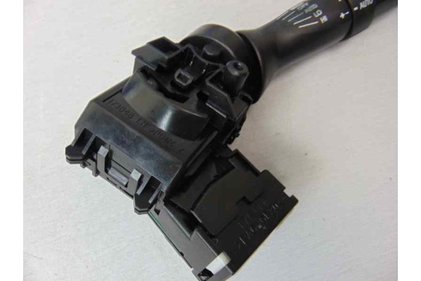 Mando limpia, Lexus Is (DS2/IS2) 250 V6 2007