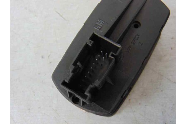 Mando elevalunas delantero izquierdo, Opel Corsa D Cosmo 2010, 13258521