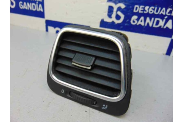 Rejilla aireadora, Volkswagen Scirocco (137) 2.0 TDI (103kW) BlueMotion 2011, 1Q0819704K